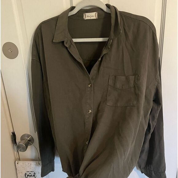 Altar’d State Army Green Camden Top Long Sleeve Size Medium Lightweight - Picture 4 of 9